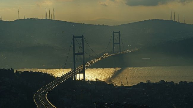 Вид на пролив Босфор Вид на пролив Босфор