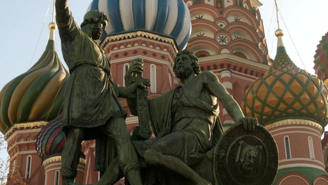 Памятник Минину и Пожарскому на Красной площади Памятник Минину и Пожарскому на Красной площади