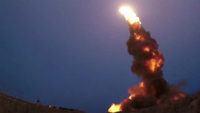 Испытания российской модернизированной противоракеты. Кадры пуска Испытания российской модернизированной противоракеты. Кадры пуска