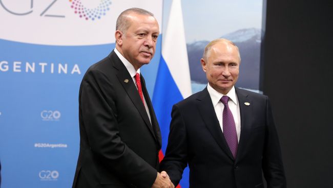Президент РФ Владимир Путин и президент Турции Реджеп Тайип Эрдоган во время встречи на полях саммита Группы двадцати G20 в Буэнос-Айресе. 1 декабря 2018