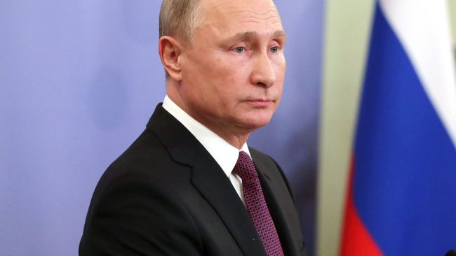 Президент РФ Владимир Путин на пресс-конференции по результатам участия в саммите G20. 1 декабря 2018 Президент РФ Владимир Путин на пресс-конференции по результатам участия в саммите G20. 1 декабря 2018