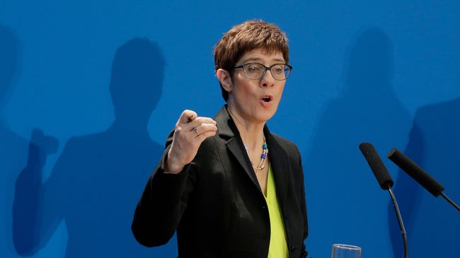 Генеральный секретарь немецкого Христианско-демократического союза Аннегрет Крамп-Карренбауэр Генеральный секретарь немецкого Христианско-демократического союза Аннегрет Крамп-Карренбауэр