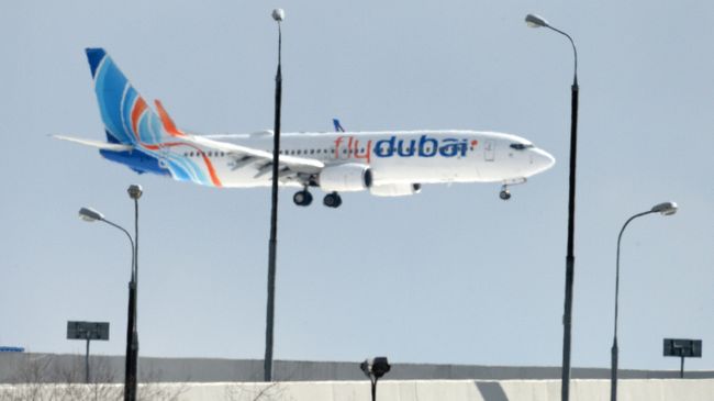 Самолет Boeing 737 авиакомпании FlyDubai. Архивное фото Самолет Boeing 737 авиакомпании FlyDubai. Архивное фото