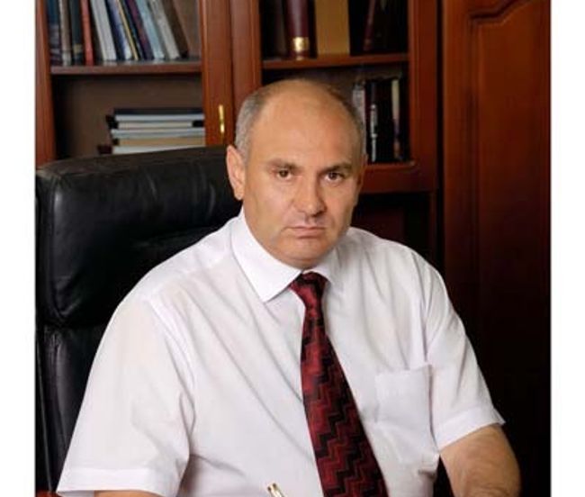 Исполняющий обязанности мэри Сочи  - Хатуов Джамбулат Хизирович  