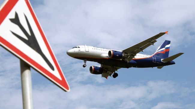 Самолет Airbus A319. Архивное фото Самолет Airbus A319. Архивное фото