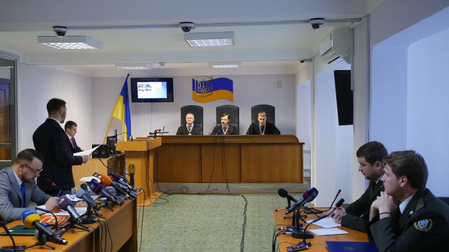 Заседание Оболонского районного суда Киева, где рассматривается дело о государственной измене экс-президента Украины Виктора Януковича. 5 декабря 2018 Заседание Оболонского районного суда Киева, где рассматривается дело о государственной измене экс-президента Украины Виктора Януковича. 5 декабря 2018