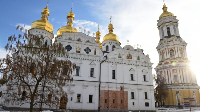 Успенский собор Киево-Печерской лавры в Киеве Успенский собор Киево-Печерской лавры в Киеве