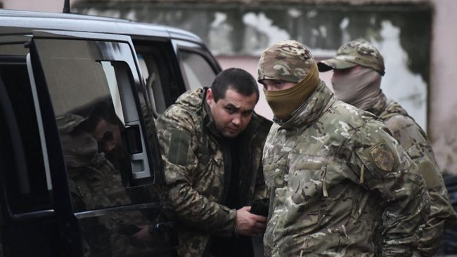 Задержанные украинские моряки