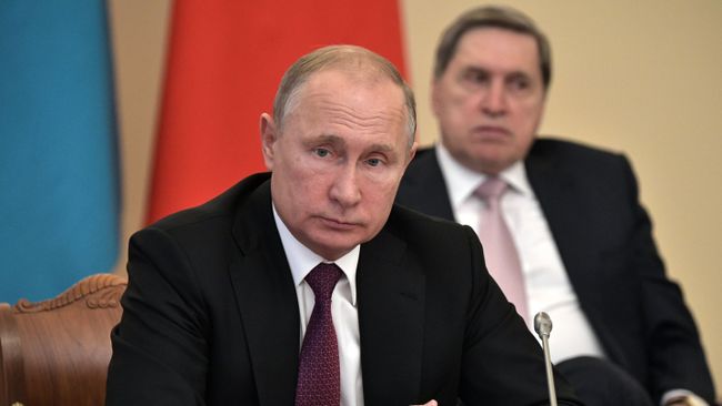 Президент РФ Владимир Путин на заседании Высшего Евразийского экономического совета в Санкт-Петербурге