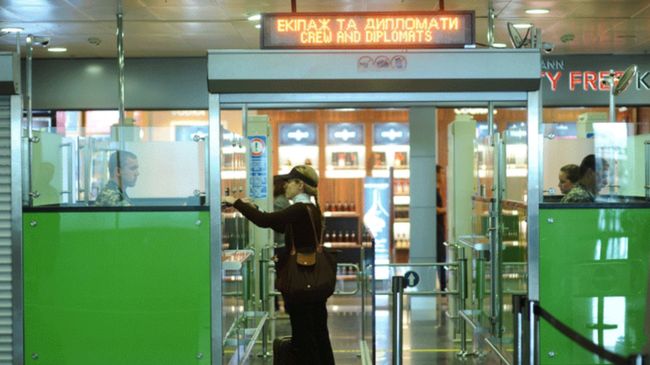 Паспортный контроль в аэропорту Борисполь