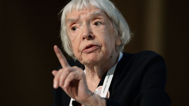 Людмила Алексеева