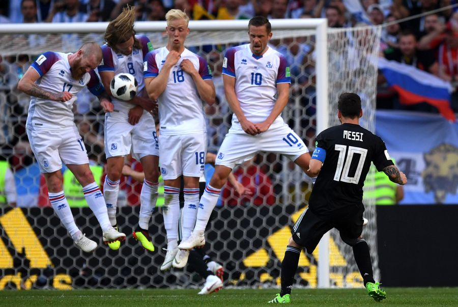Матч группового этапа чемпионата мира по футболу FIFA-2018 между сборными Аргентины и Исландии Матч группового этапа чемпионата мира по футболу FIFA-2018 между сборными Аргентины и Исландии