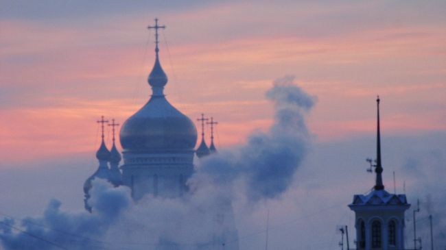 Вид на Спасо-Преображенский собор в Хабаровске. Архивное фото Вид на Спасо-Преображенский собор в Хабаровске. Архивное фото