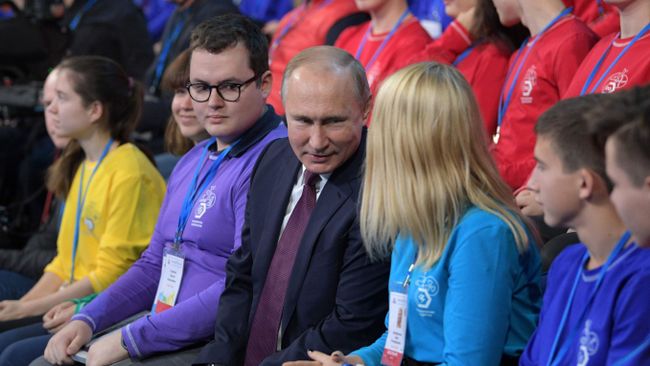 Президент РФ Владимир Путин принимает участие в открытом уроке Направление прорыва в Ярославле Президент РФ Владимир Путин принимает участие в открытом уроке Направление прорыва в Ярославле
