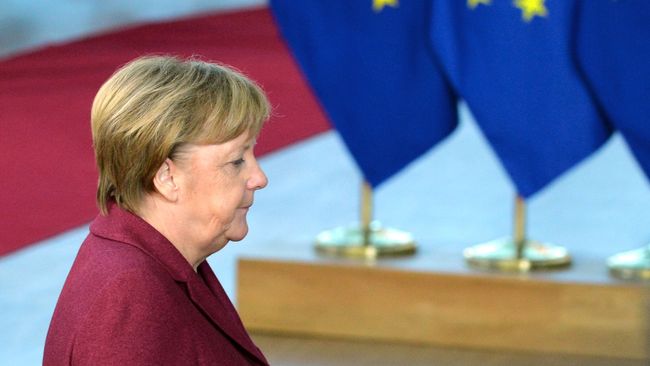 Федеральный канцлер Германии Ангела Меркель на саммите Европейского совета в Брюсселе Федеральный канцлер Германии Ангела Меркель на саммите Европейского совета в Брюсселе