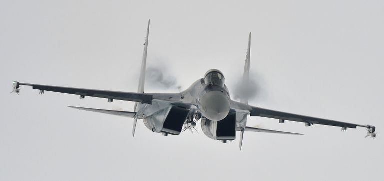 Многоцелевой сверхманевренный истребитель Су-35 Многоцелевой сверхманевренный истребитель Су-35