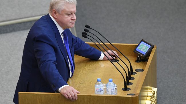 Руководитель фракции Справедливая Россия в Государственной Думе РФ Сергей Миронов выступает на пленарном заседании Государственной думы РФ. 19 декабря 2018
