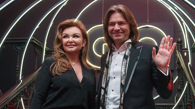 Певец, композитор, продюсер Дмитрий Маликов с супругой Еленой Певец, композитор, продюсер Дмитрий Маликов с супругой Еленой