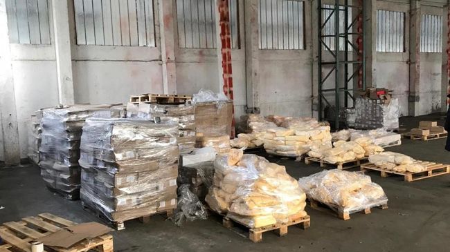 Склад сырной продукции в городе Рузе, не отвечающей требованиям безопасности Склад сырной продукции в городе Рузе, не отвечающей требованиям безопасности