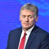 Заместитель руководителя администрации президента – пресс-секретарь президента РФ Дмитрий Песков на большой ежегодной пресс-конференции президента РФ Владимира Путина 