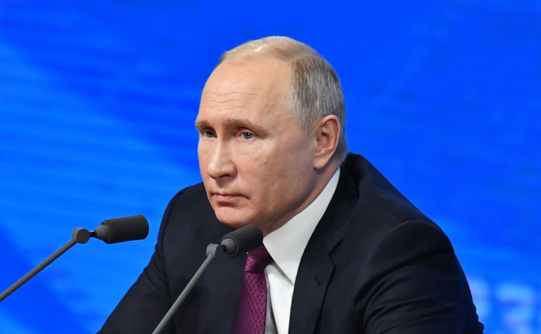 Президент РФ Владимир Путин во время большой ежегодной пресс-конференции Президент РФ Владимир Путин во время большой ежегодной пресс-конференции
