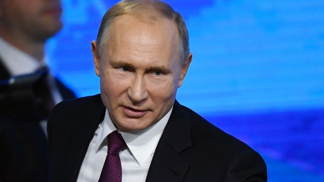 Президент РФ Владимир Путин на большой ежегодной пресс-конференции