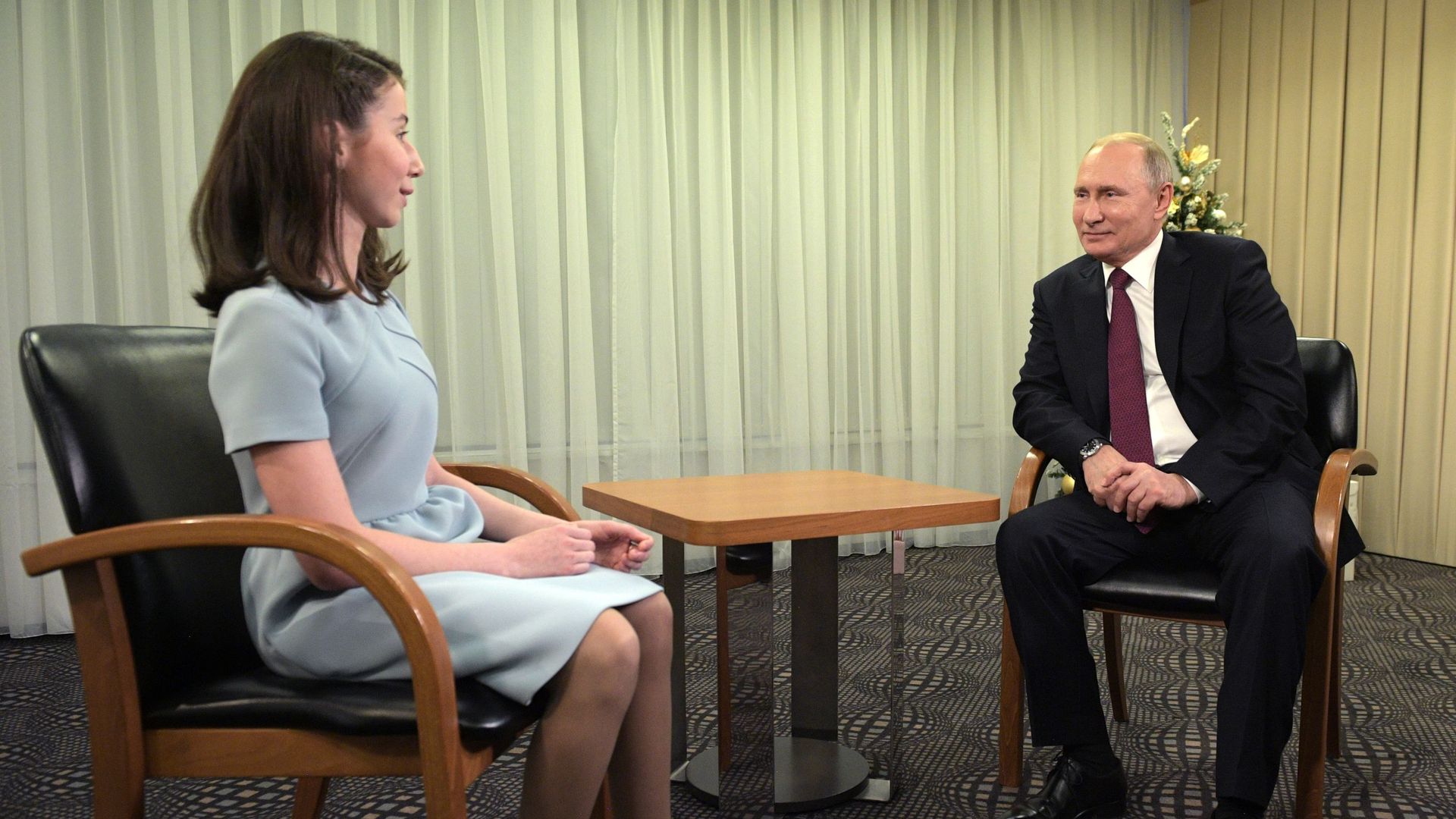 Президент РФ В. Путин после пресс-конференции дал интервью Регине Парпиевой Президент РФ В. Путин после пресс-конференции дал интервью Регине Парпиевой - РИА Новости, 1920, 12.07.2023