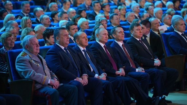 Президент РФ Владимир Путин на торжественном вечере по случаю Дня работника органов безопасности Президент РФ Владимир Путин на торжественном вечере по случаю Дня работника органов безопасности