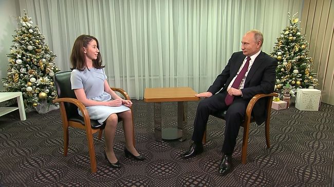 Мечты сбываются: как 17-летняя Регина Парпиева взяла интервью у Путина Мечты сбываются: как 17-летняя Регина Парпиева взяла интервью у Путина