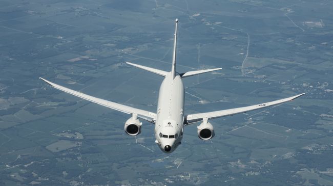 Патрульный противолодочный самолет ВВС США Boeing P-8 Poseidon