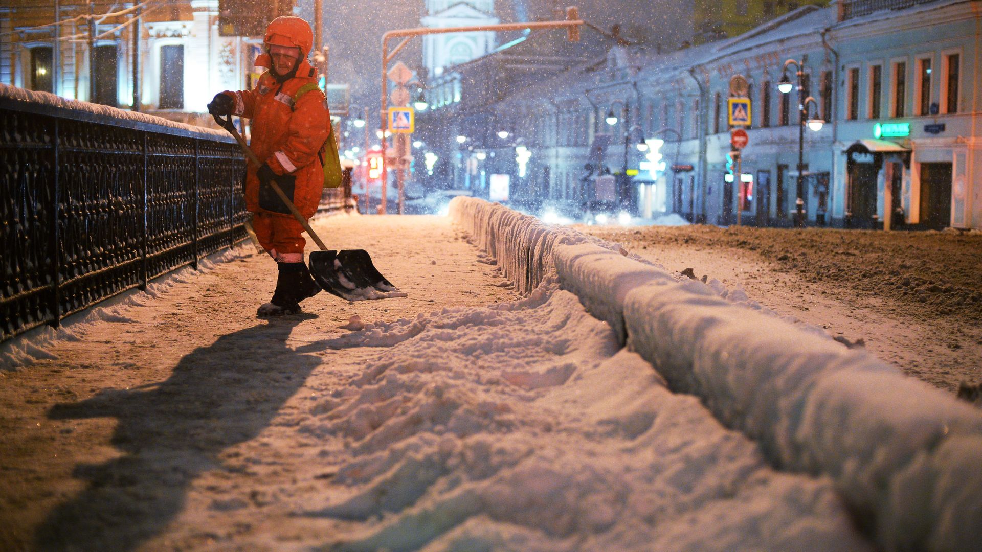 Уборка снега в Москве - РИА Новости, 1920, 27.01.2026
