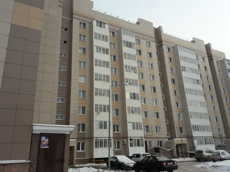 Общий вид спорного дома на Привокзальной Общий вид спорного дома на Привокзальной