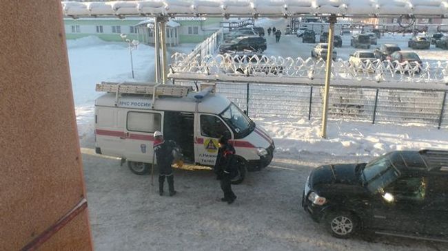 Автомобиль МЧС на шахте в Соликамске Автомобиль МЧС на шахте в Соликамске