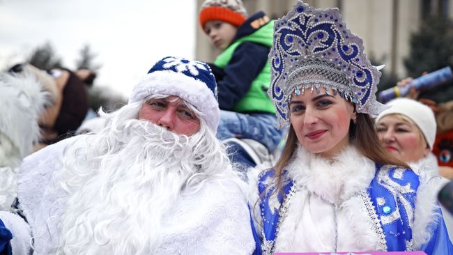 Дед Мороз и Снегурочка Дед Мороз и Снегурочка