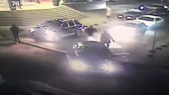 Скриншот с видео Не пропустил «Порш» с парковки — получил пулю