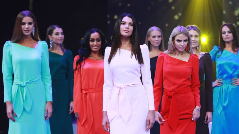 Участницы конкурса красоты Мисс Москва 2018. В центре: Алеся Семеренко Участницы конкурса красоты Мисс Москва 2018. В центре: Алеся Семеренко