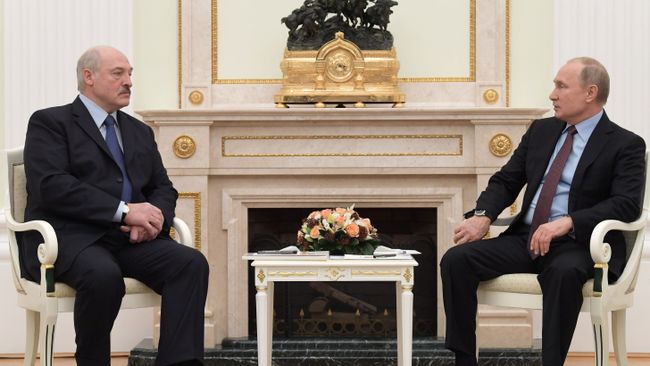 Президент РФ Владимир Путин и президент Белоруссии Александр Лукашенко