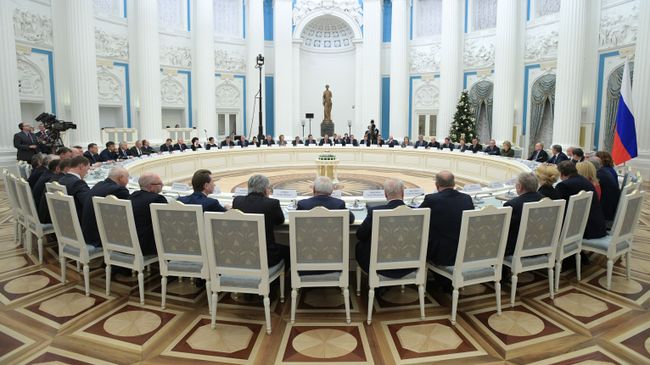  Президент РФ Владимир Путин проводит встречу с руководством Совета Федерации РФ, Государственной Думы РФ. 25 декабря 2018