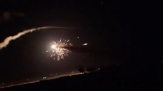 Сирийские ПВО отражают ракетный удар по Дамаску Сирийские ПВО отражают ракетный удар по Дамаску - РИА Новости, 1920, 02.07.2022
