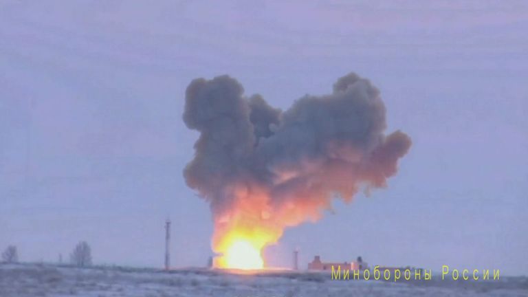 Кадры запуска ракеты Авангард на полигоне Кура в Камчатском крае
