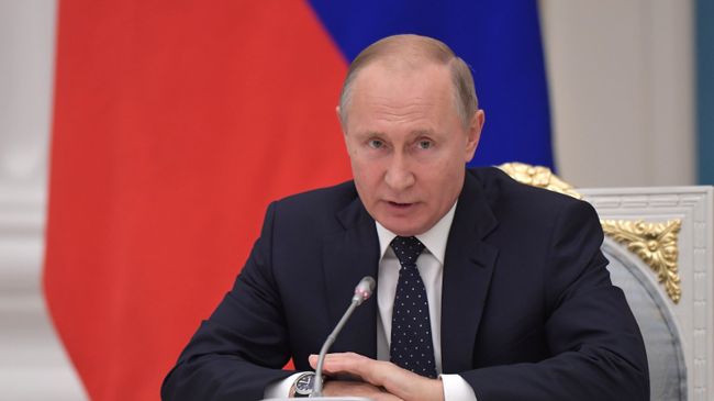 Владимир Путин во время встречи с представителями российских деловых кругов. 26 декабря 2018 Владимир Путин во время встречи с представителями российских деловых кругов. 26 декабря 2018