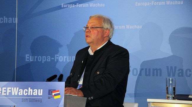 Журналист австрийской телерадиокомпании ORF Кристиан Вершюц Журналист австрийской телерадиокомпании ORF Кристиан Вершюц
