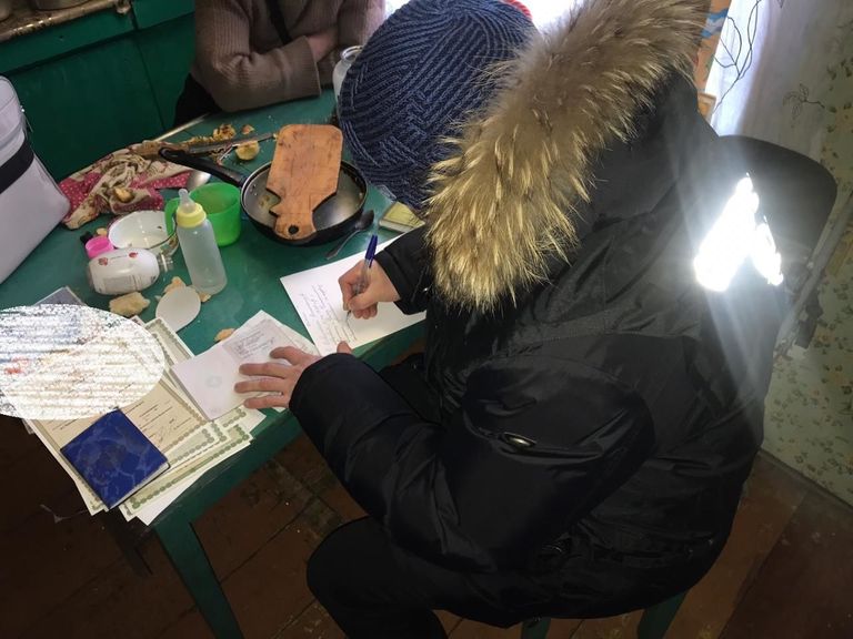 Дом в селе Черемхово Улетовского района, где были обнаружены тела женщины и двух малолетних детей с признаками насильственной смерти 