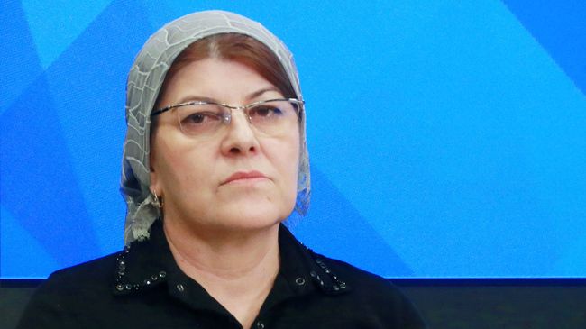 Член Совета при главе Чеченской Республики по развитию гражданского общества и правам человека Хеда Саратова Член Совета при главе Чеченской Республики по развитию гражданского общества и правам человека Хеда Саратова