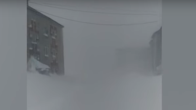 Последствия снежной лавины в Хабаровском крае сняли на видео Последствия снежной лавины в Хабаровском крае сняли на видео