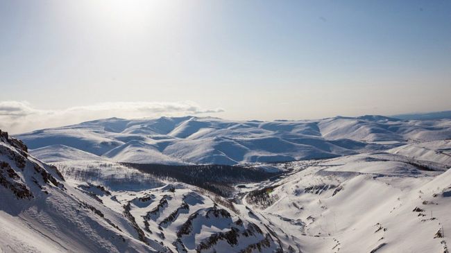 Горы в районе поселка Многовершинный Хабаровского края Горы в районе поселка Многовершинный Хабаровского края