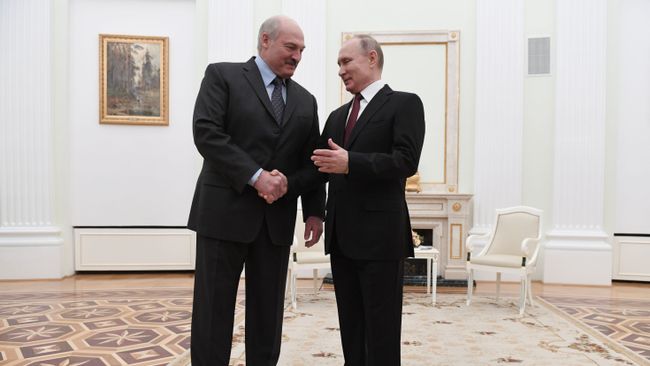 Президент РФ Владимир Путин и президент Белоруссии Александр Лукашенко во время встречи. 29 декабря 2018 Президент РФ Владимир Путин и президент Белоруссии Александр Лукашенко во время встречи. 29 декабря 2018