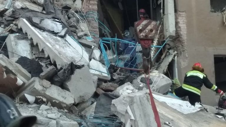 Обрушение подъезда в жилом доме в Магнитогорске. 31 декабря 2018 Обрушение подъезда в жилом доме в Магнитогорске. 31 декабря 2018