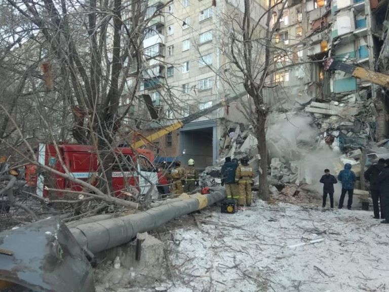 Обрушение подъезда в жилом доме в Магнитогорске. 31 декабря 2018 Обрушение подъезда в жилом доме в Магнитогорске. 31 декабря 2018
