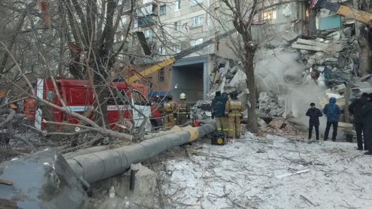 Обрушение подъезда в жилом доме в Магнитогорске. 31 декабря 2018 Обрушение подъезда в жилом доме в Магнитогорске. 31 декабря 2018